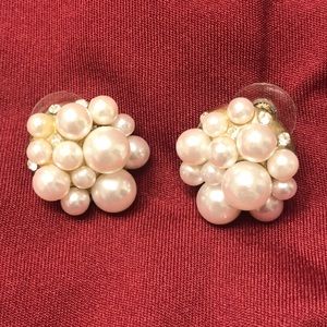Loft Pearl Earrings